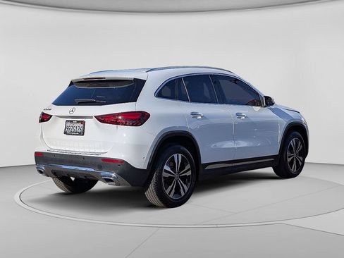 Used 2025 Mercedes-Benz GLA 250 image 9