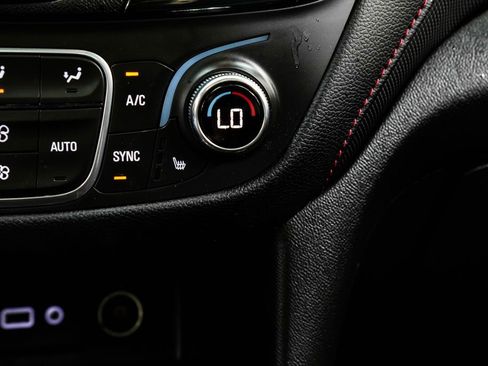 Used 2022 Chevrolet Equinox RS FWD image 30