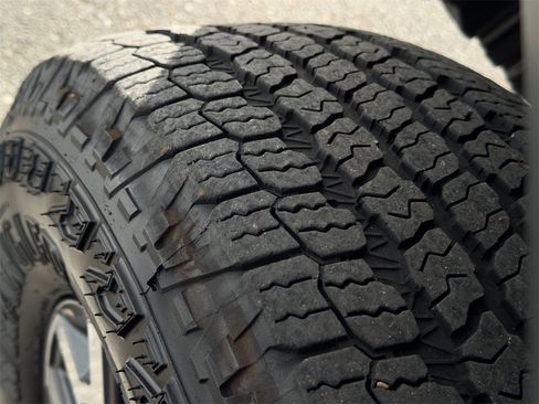 Certified 2023 Toyota Tacoma TRD Off-Road image 26