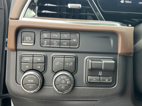 New 2026 Chevrolet Tahoe High Country AWD/4WD image 18