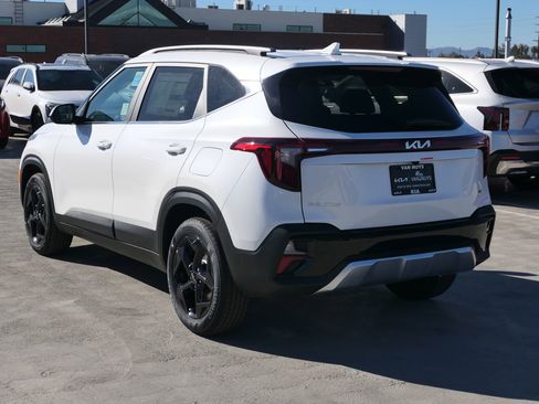 New 2026 Kia Seltos EX w/ EX Sunroof Package image 5