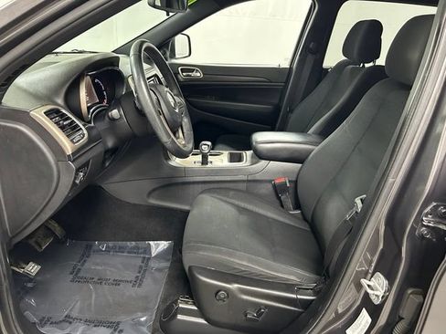 Used 2014 Jeep Grand Cherokee Laredo w/ Security & Convenience Group AWD/4WD image 12