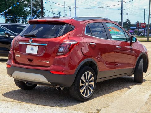 Used 2022 Buick Encore Preferred w/ Safety Package AWD/4WD image 20