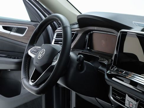 New 2026 Volkswagen Atlas SEL image 74