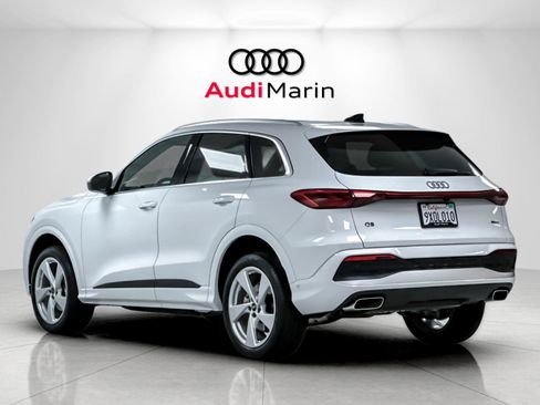 Used 2025 Audi Q5 Premium Plus w/ Premium Plus AWD/4WD image 3
