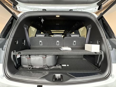 New 2026 INFINITI QX80 Autograph w/ Premium Cargo Package image 25