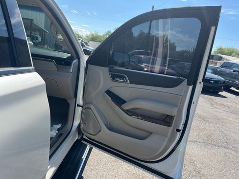 Used 2015 GMC Yukon Denali w/ Premium Package RWD image 20