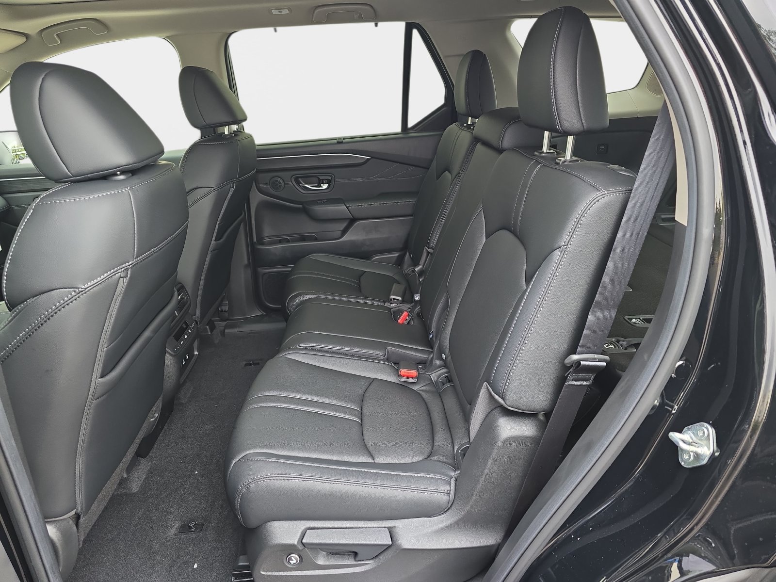 New 2026 Honda Pilot Touring image 15