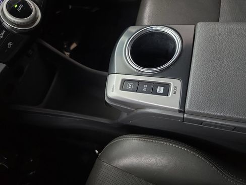 Used 2014 Toyota Prius V Three FWD image 25