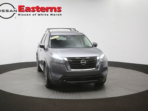 Used 2022 Nissan Pathfinder SV AWD/4WD image 48