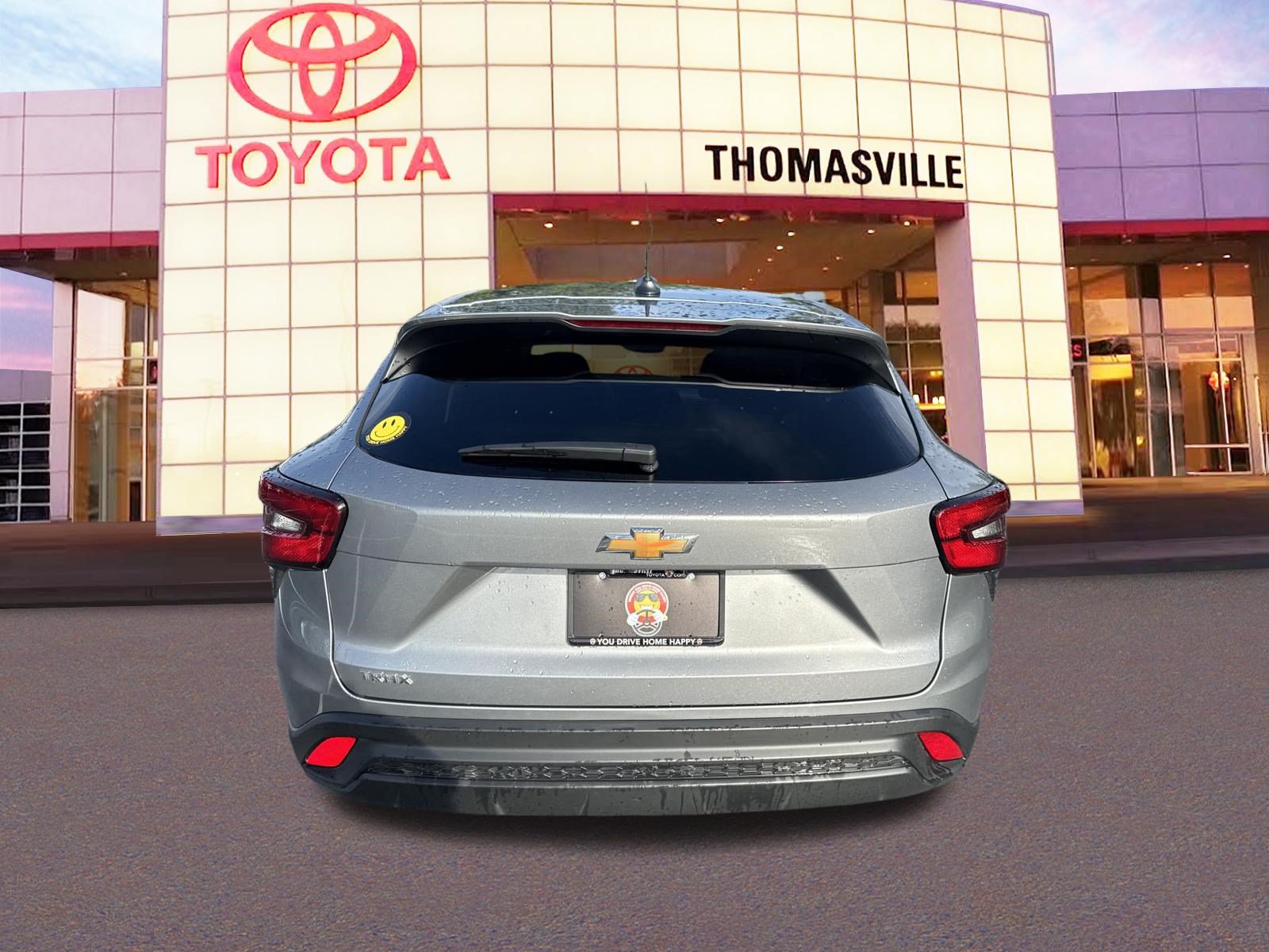 Used 2026 Chevrolet Trax LS FWD image 6