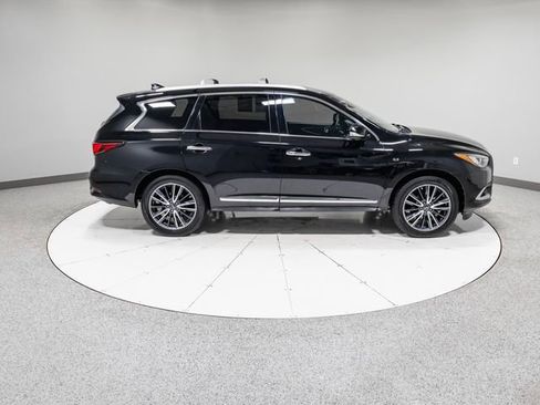 Used 2016 INFINITI QX60 FWD w/ Deluxe Technology Package image 32