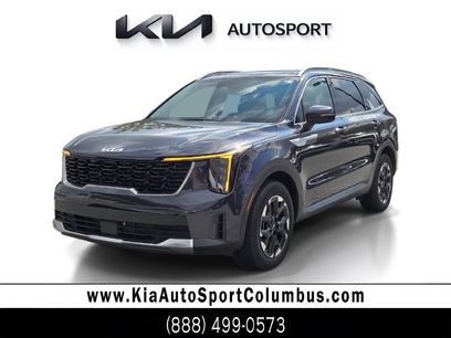 Certified 2025 Kia Sorento S w/ Panoramic Sunroof Package