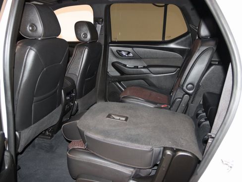 Used 2022 Chevrolet Traverse High Country w/ LPO, Floor Liner Package image 43