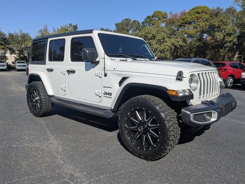 Used 2020 Jeep Wrangler Unlimited Sahara w/ Cold Weather Group image 2
