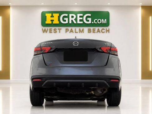 Used 2021 Nissan Versa SV FWD image 8
