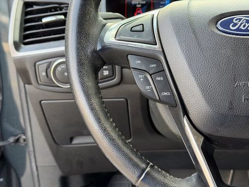 Used 2023 Ford Edge SEL w/ Sport Appearance Package AWD/4WD image 10