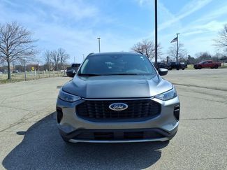 Certified 2025 Ford Escape ST-Line AWD/4WD video 2