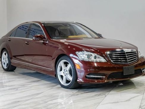 Used 2011 Mercedes-Benz S 550 image 10