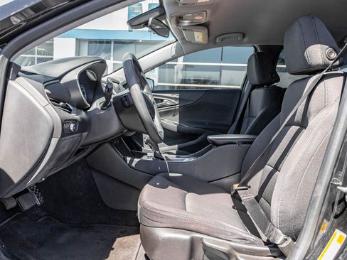 Used 2017 Chevrolet Malibu LS FWD image 10