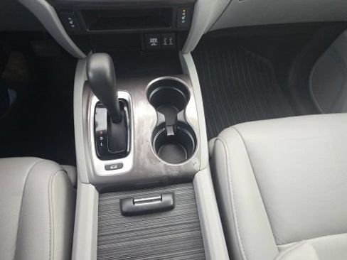 Used 2016 Honda Pilot EX-L image 17