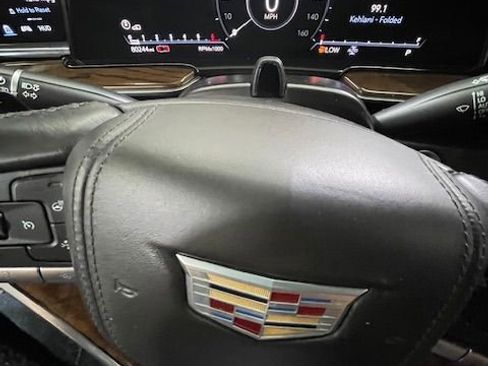 Used 2021 Cadillac Escalade Sport Platinum image 18