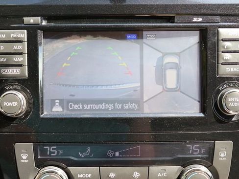 Used 2015 Nissan Rogue SV w/ SV Premium Package AWD/4WD image 13