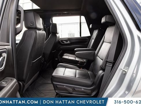 Used 2024 Chevrolet Tahoe Z71 w/ Luxury Package AWD/4WD image 18