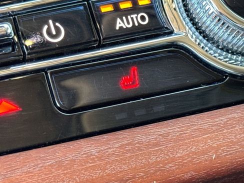 Used 2023 Lincoln Aviator Reserve AWD/4WD image 14