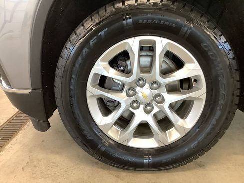 Used 2020 Chevrolet Traverse LT AWD/4WD image 24