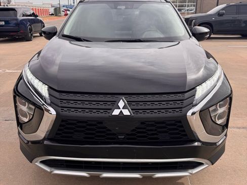Used 2023 Mitsubishi Eclipse Cross SE image 1