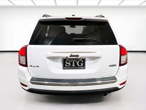 Used 2017 Jeep Compass High Altitude AWD/4WD image 5