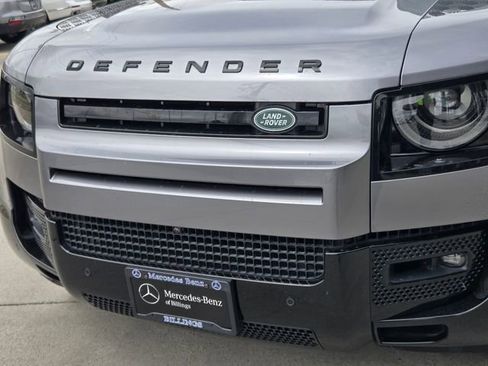 Used 2024 Land Rover Defender 110 X-Dynamic SE AWD/4WD image 37