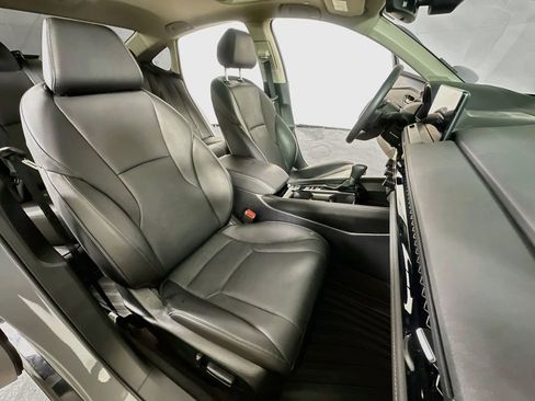 Used 2025 Honda Accord Touring image 12