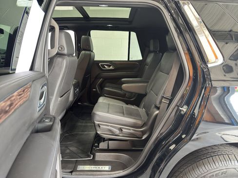 Used 2021 Chevrolet Tahoe LT w/ LT Signature Package AWD/4WD image 10