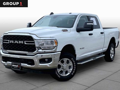 Used 2024 RAM 2500 Big Horn AWD/4WD image 1