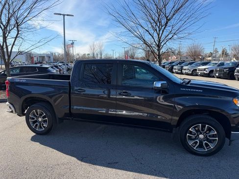 Used 2023 Chevrolet Silverado 1500 LT image 4