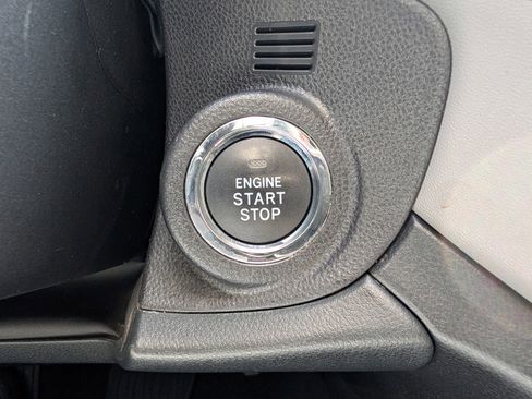 Used 2024 Subaru Outback Limited image 33