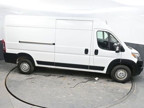 Used 2025 RAM ProMaster 2500 w/ Convenience Group FWD image 27