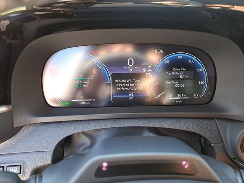 Certified 2025 Toyota Crown Signia Limited image 21