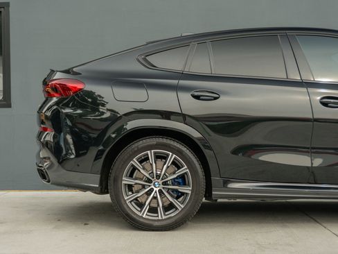 Used 2022 BMW X6 M50i w/ Premium Package image 36