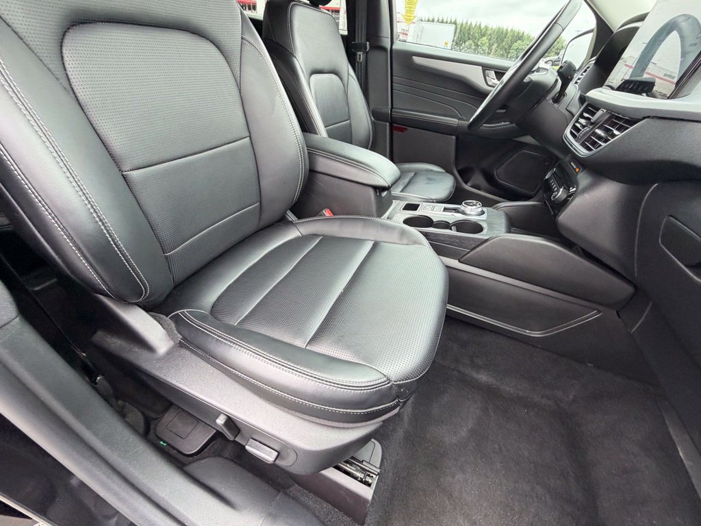 Used 2025 Ford Escape Platinum AWD/4WD image 34