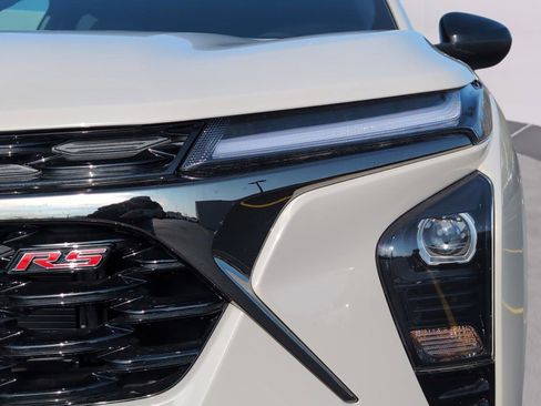 New 2026 Chevrolet Trax RS w/ Driver Confidence Package image 10