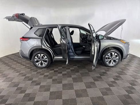 Used 2021 Nissan Rogue SV AWD/4WD image 15