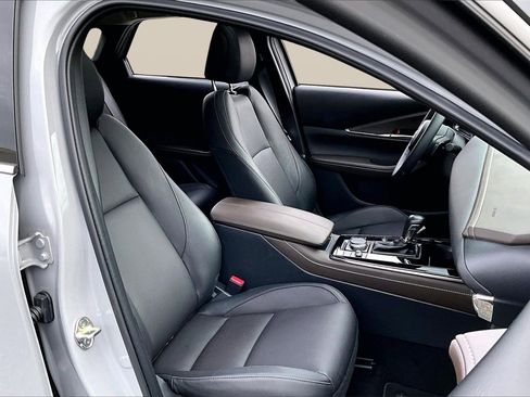 Used 2025 MAZDA CX-30 AWD 2.5 S w/ Premium Package image 22