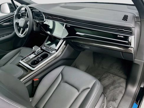 Used 2026 Audi Q7 2.0T Premium Plus w/ Premium Plus Package AWD/4WD image 16