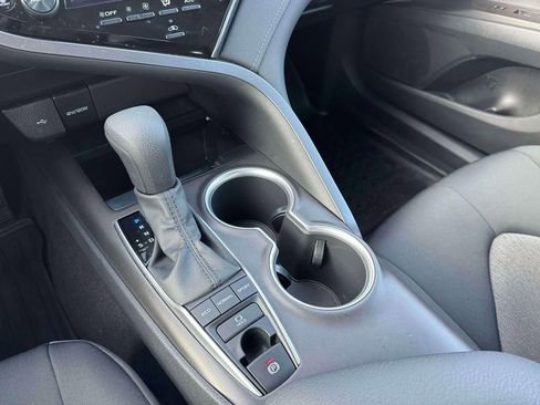 Used 2023 Toyota Camry LE image 29