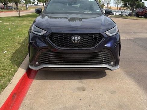 Used 2024 Toyota Highlander XSE image 1