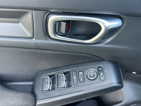 Used 2024 Honda Civic Sport image 12
