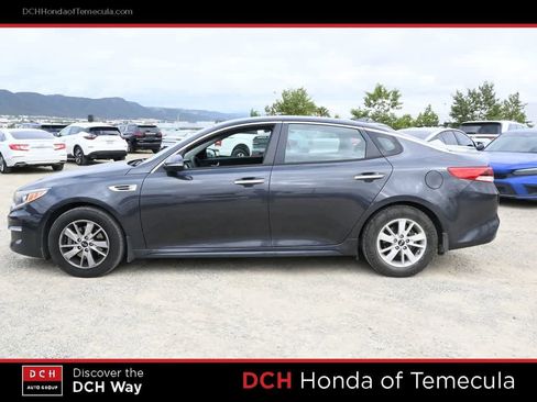 Used 2017 Kia Optima LX FWD image 4